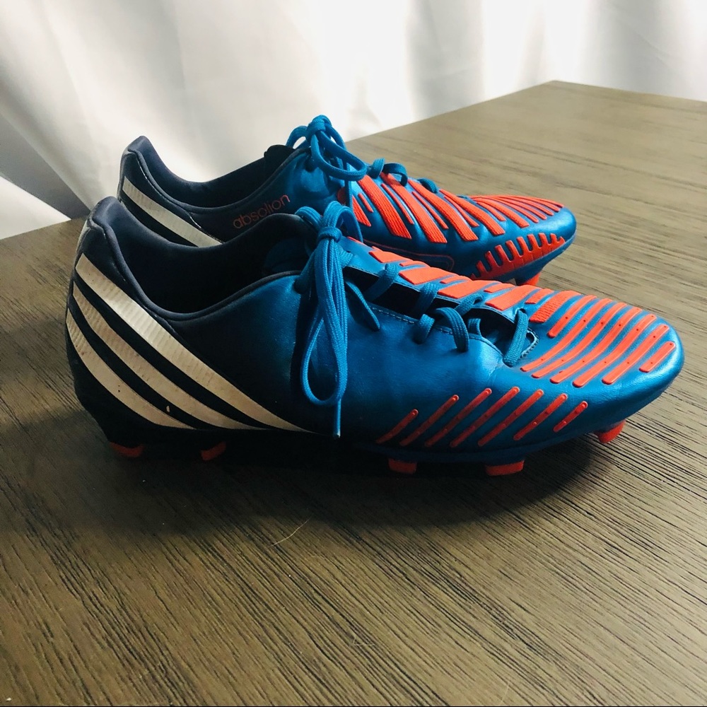 ADIDAS • Predator • cleats • 8 men’s / unisex